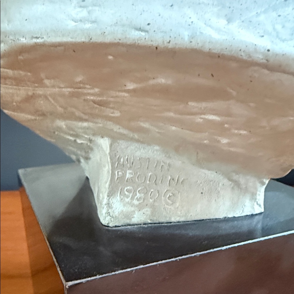 vintage Austin Productions "Stargazer" sculpture by artist David Fisher - Picture 10 of 10